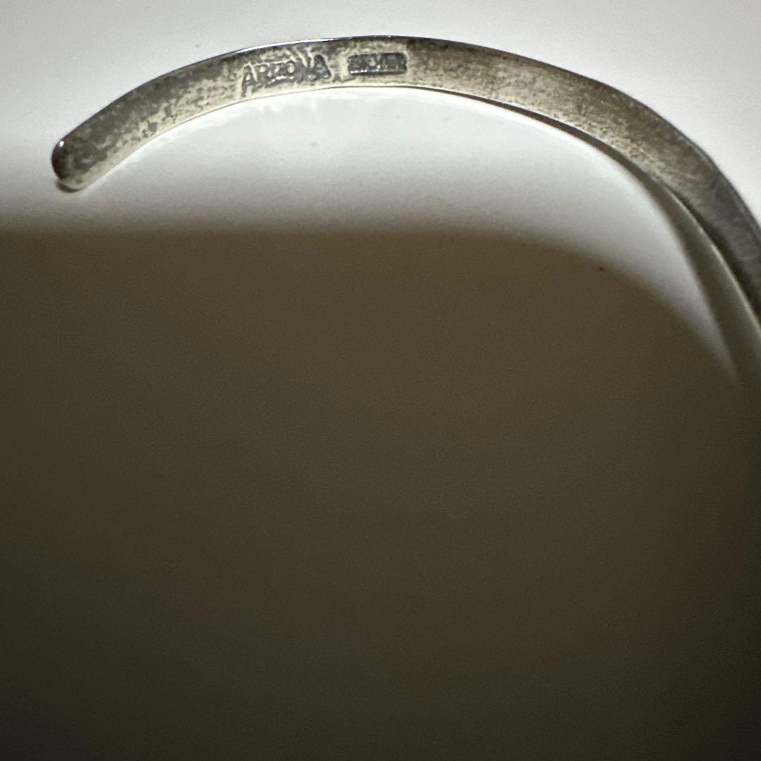 ARIZONAシルバー 装飾的オープンバングル