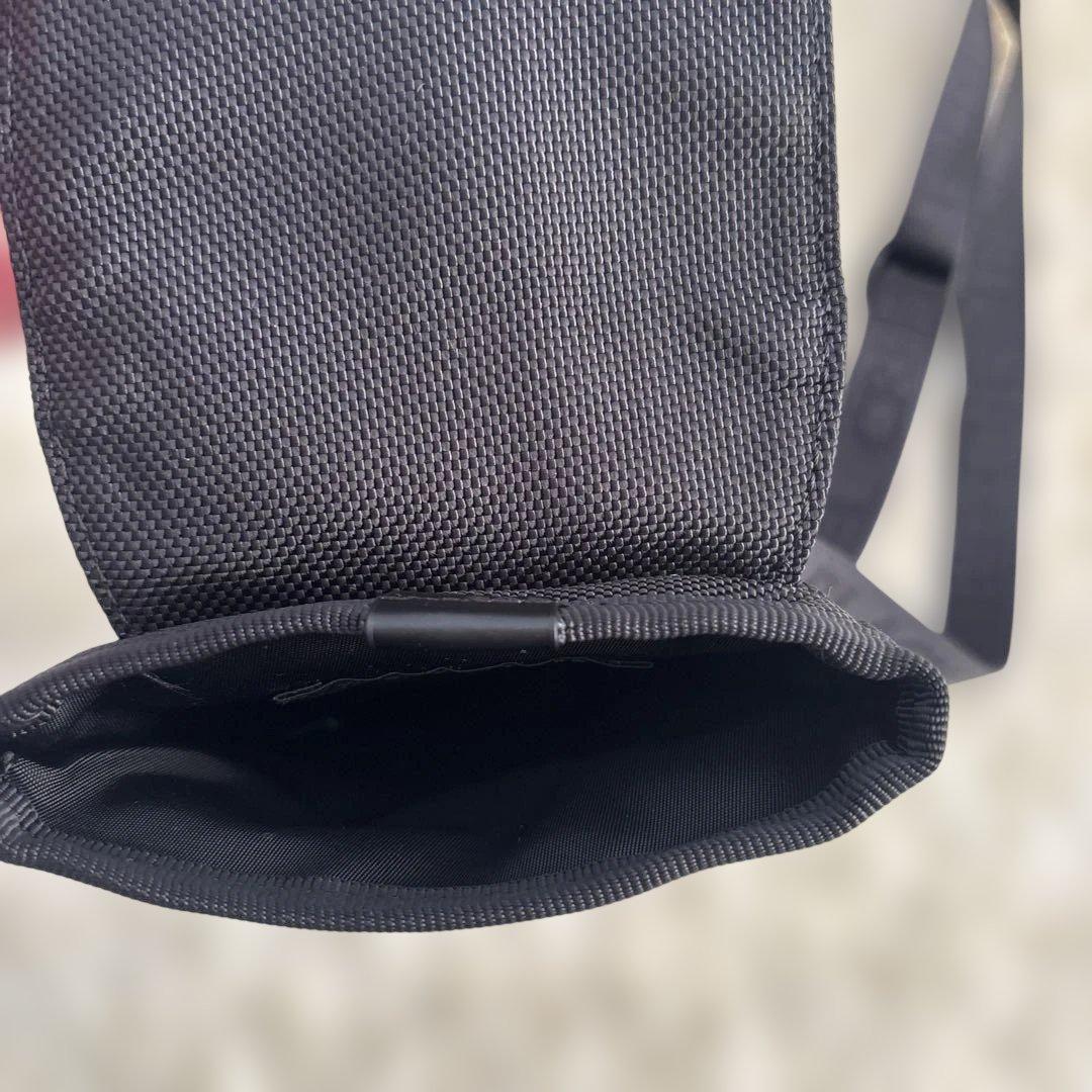 【BLACK LABEL】ブラック チェック柄 ミニショルダーバッグ　サコッシュ