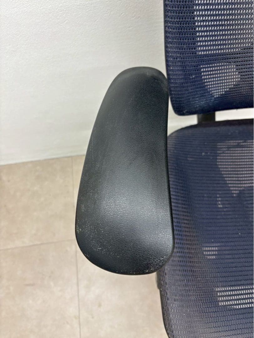 okamura コンテッサ CM91BB FBH4 オフィスチェア 中古品