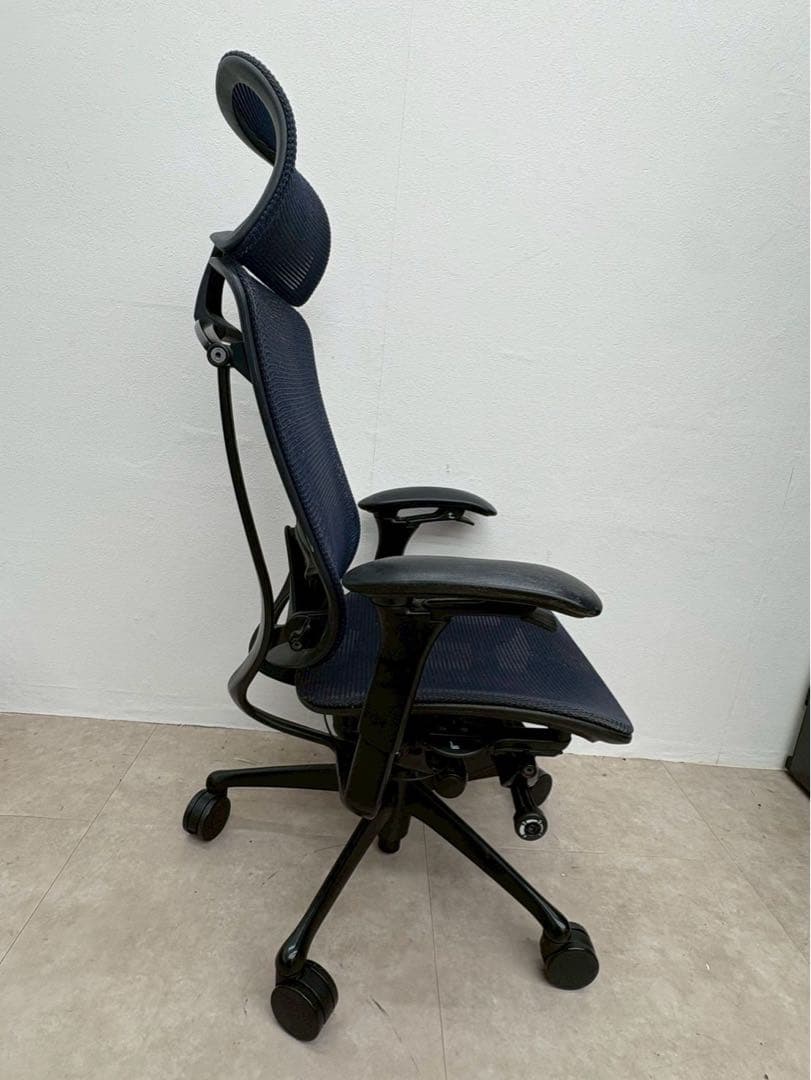 okamura コンテッサ CM91BB FBH4 オフィスチェア 中古品