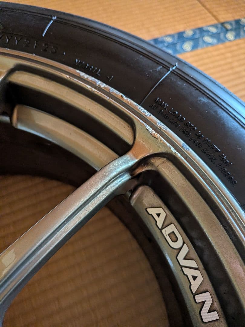 o*9様 ADVAN RZⅡ 17インチ 7.5J +48 114.3 5穴 ×