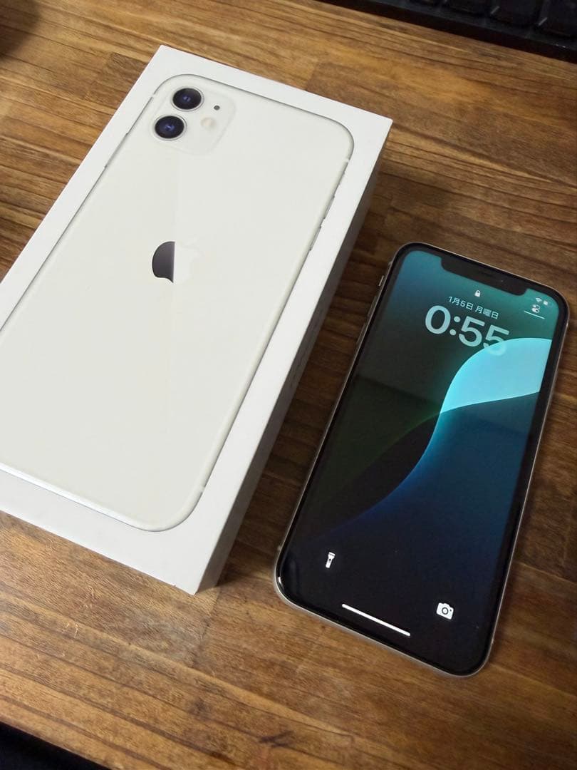 iPhone11 128GB SIMフリー バッテリー81%