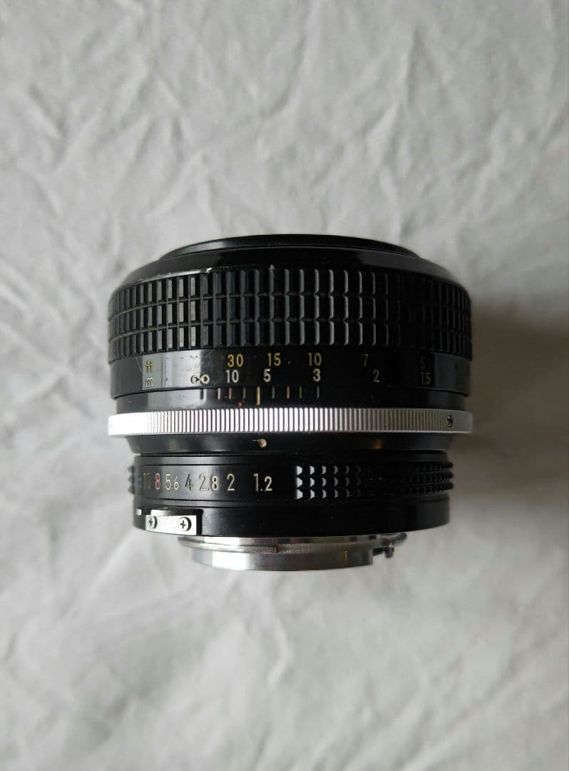 Nikkor 55mm f/1.2 単焦点レンズ