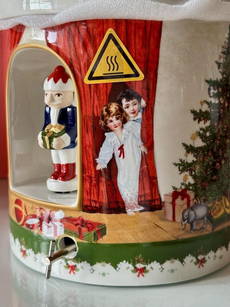 売約済み　ビレロイ＆ボッホ　クリスマス　オルゴール付　キャンドルボックス　サンタ