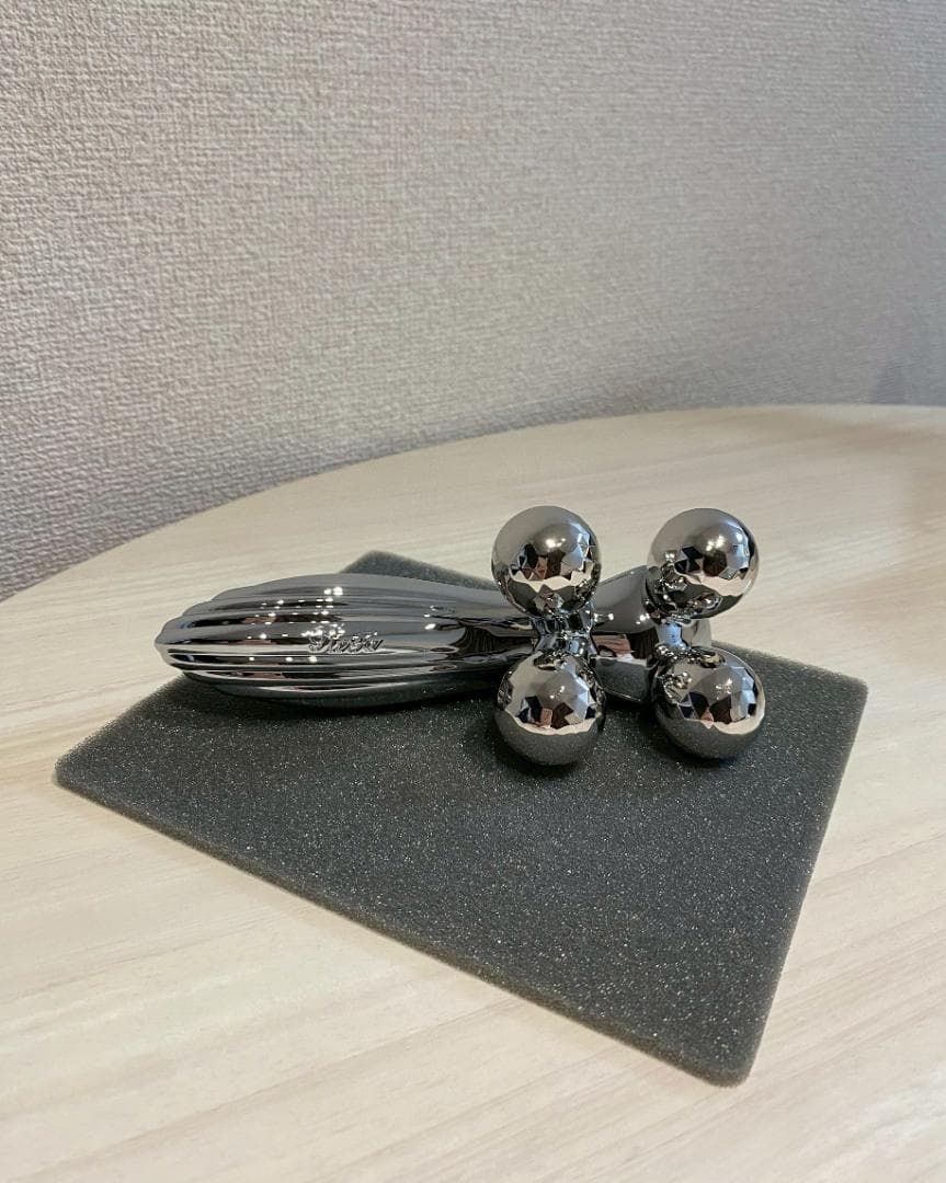 【未使用】ReFa 美顔ローラー シルバー ポーチ付き