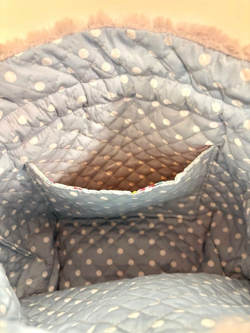 コヤンイサムチョン　ビーズファーのフワフワ肩掛けバッグ　ジョーズ　ハンドメイド