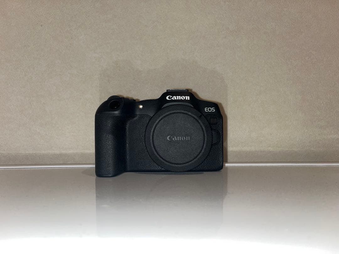 Canon EOS R8 ボディ