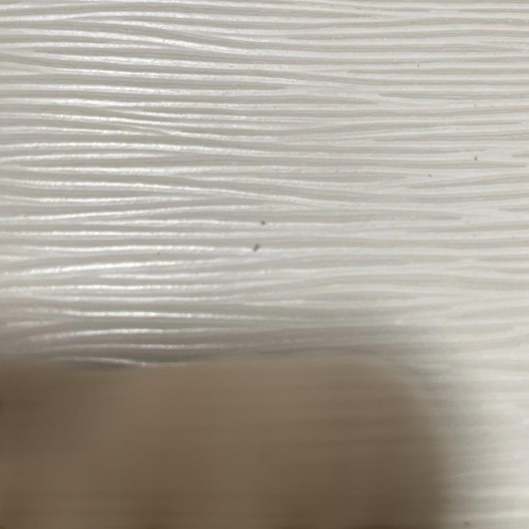 LOUIS VUITTON エピ ジッピーパース