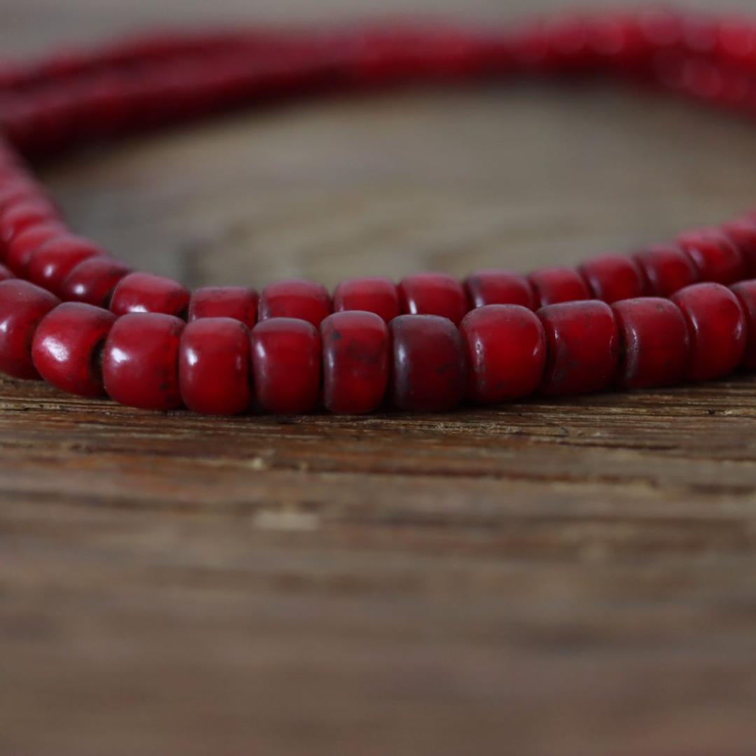 希少!! ホワイトハーツ オールドビーズ 7ミリくらい 一連 濃赤 血赤
