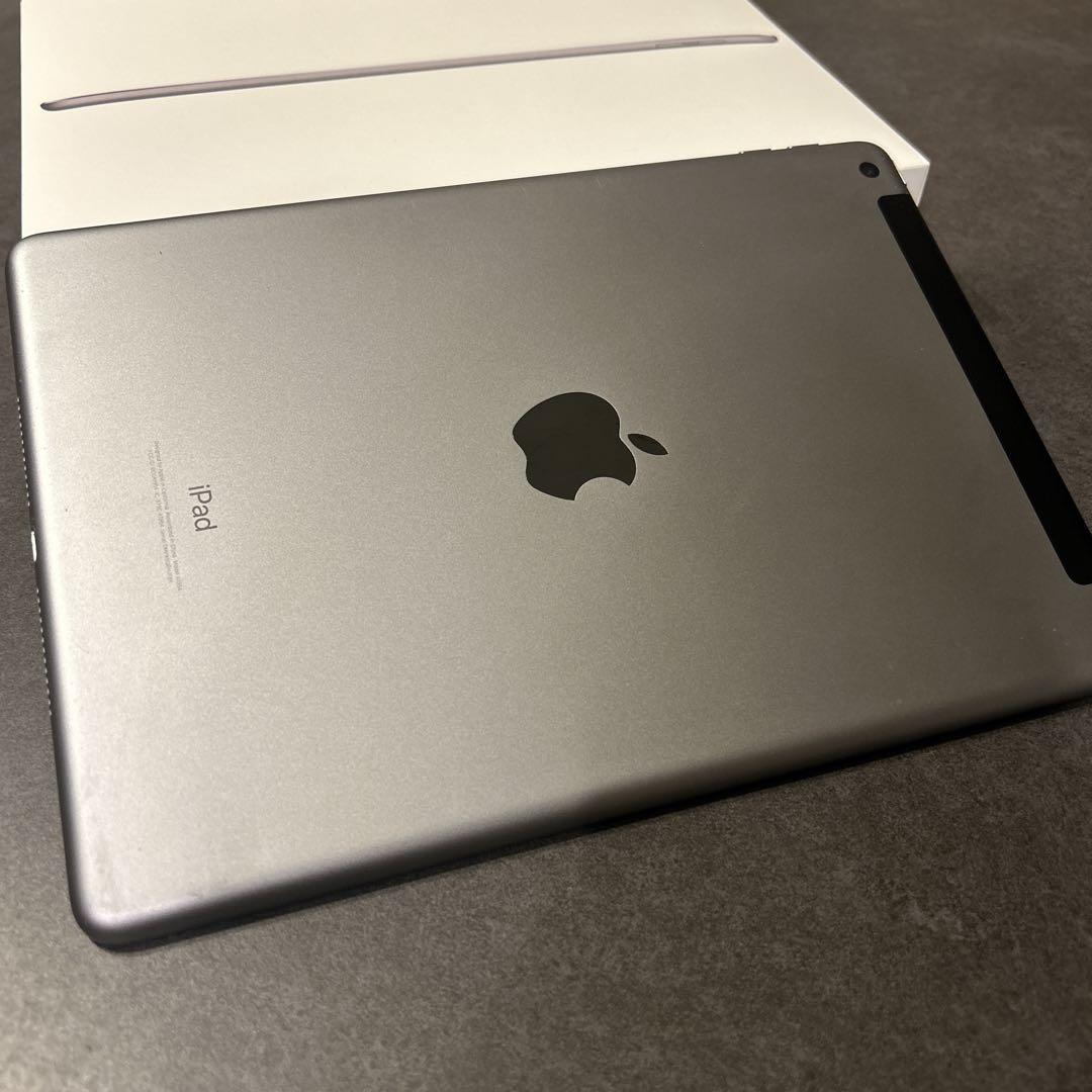 iPad 第6世代 32GB SIMフリー Wi-Fi+Cellularモデル