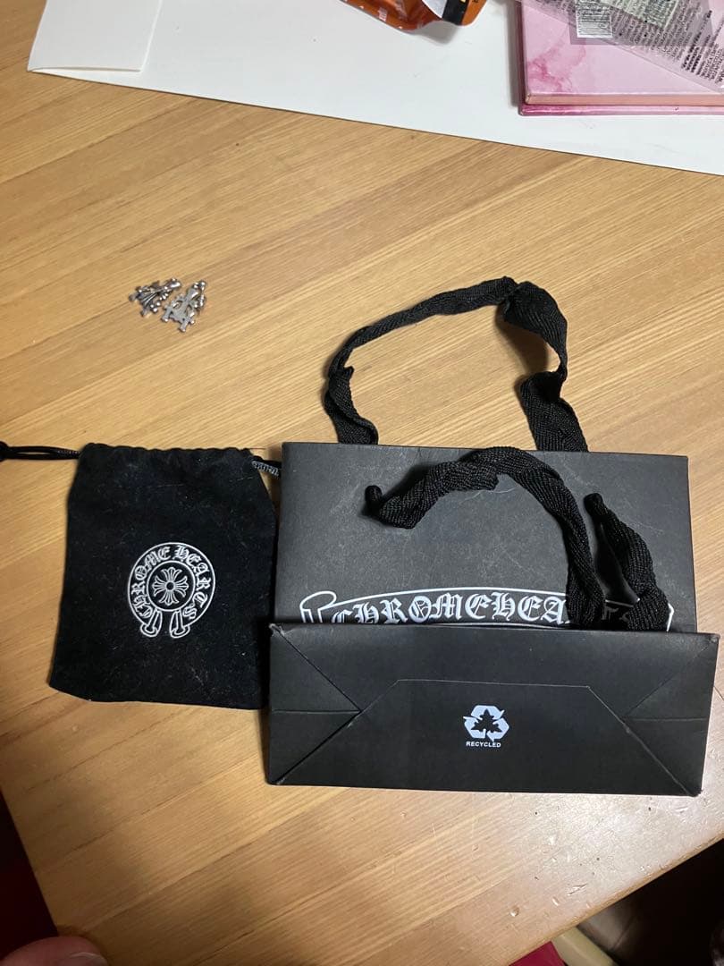 クロムハーツ クロスドロップピアス