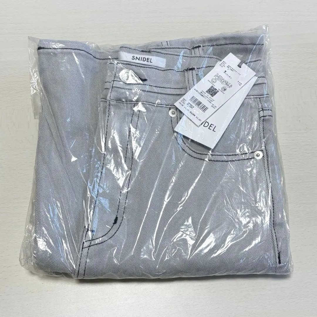 ♡新品未使用タグ付き♡ snidel ストレッチフレアデニムパンツ