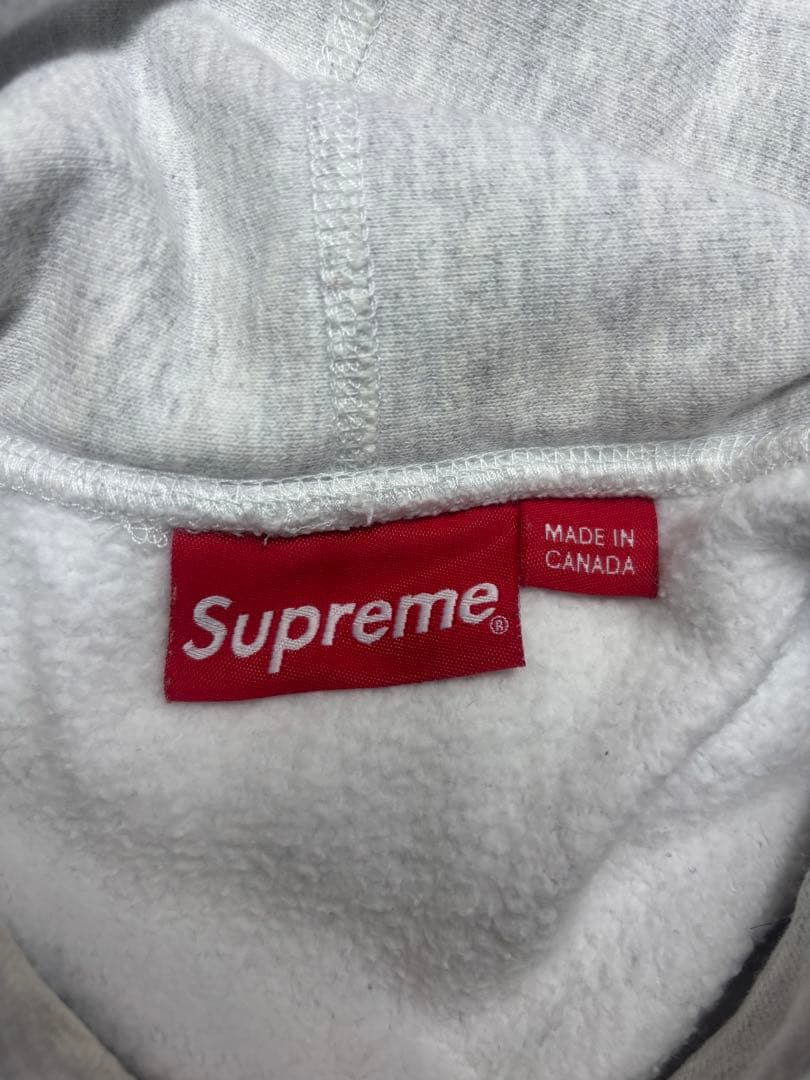 SUPREME グレーパーカー