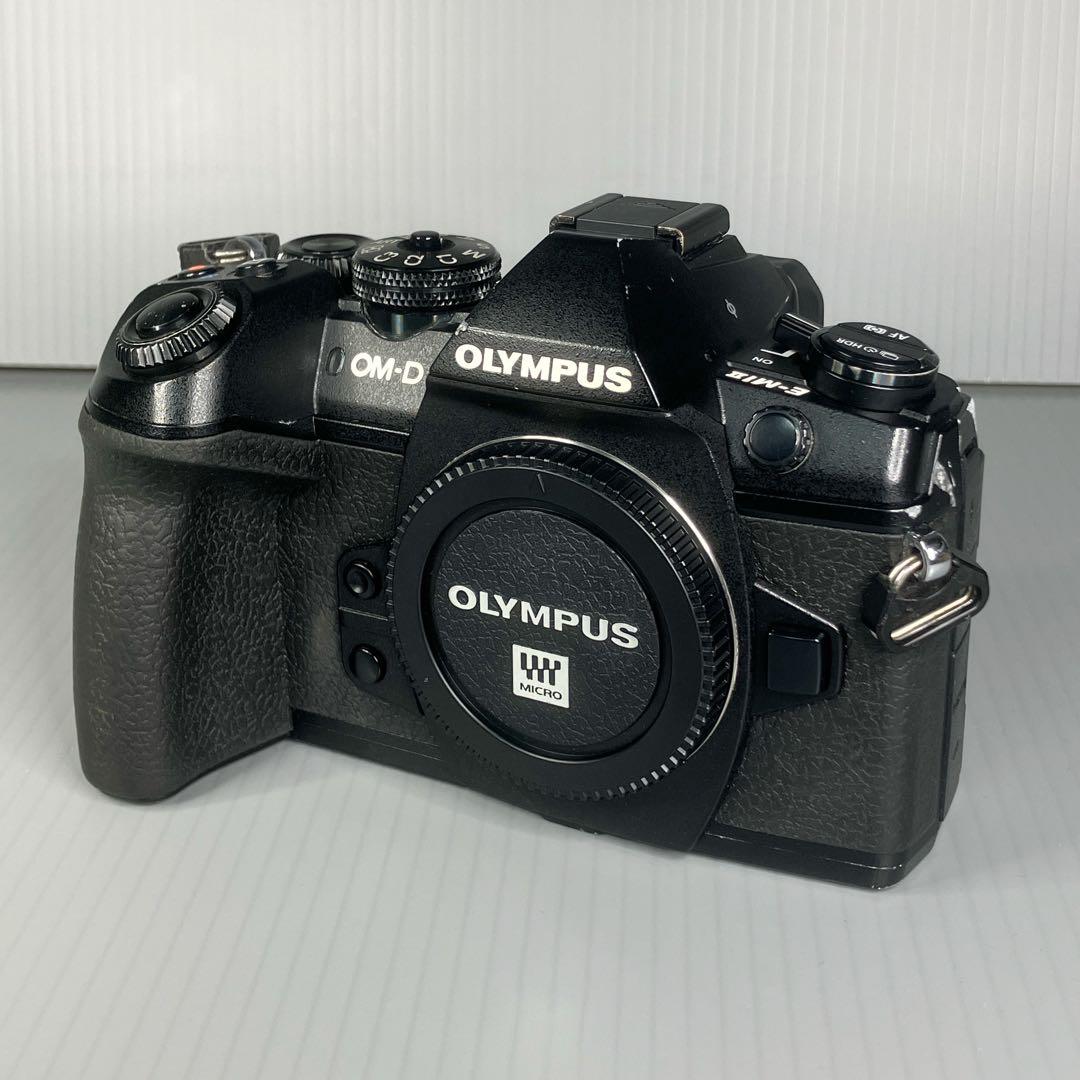 OLYMPUS OM-D E-M1 MarkII 本体（＋付属品）