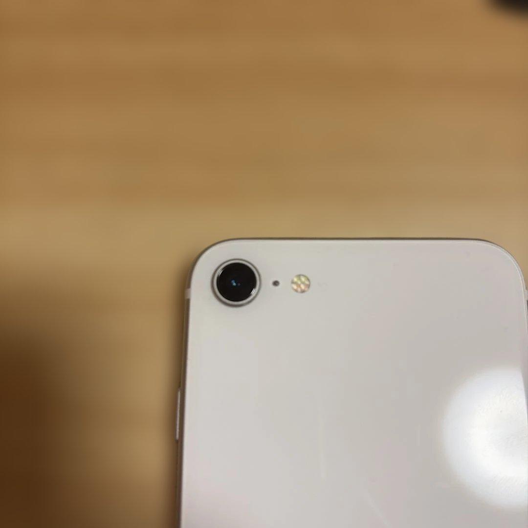 【美品】iphoneSE 第二世代 64GB ホワイト