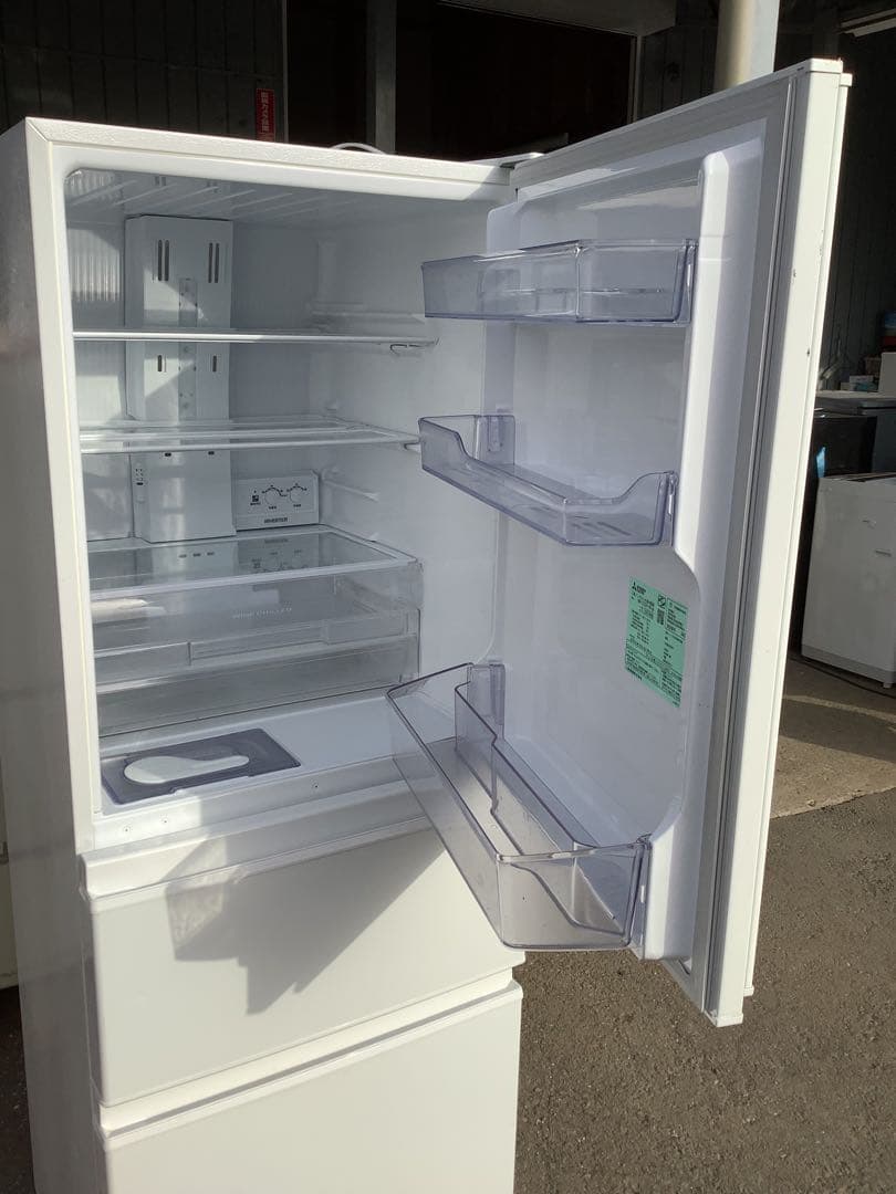 送料込み！2023年製 三菱 3ドア冷凍冷蔵庫 MR-C33H-W1 330L