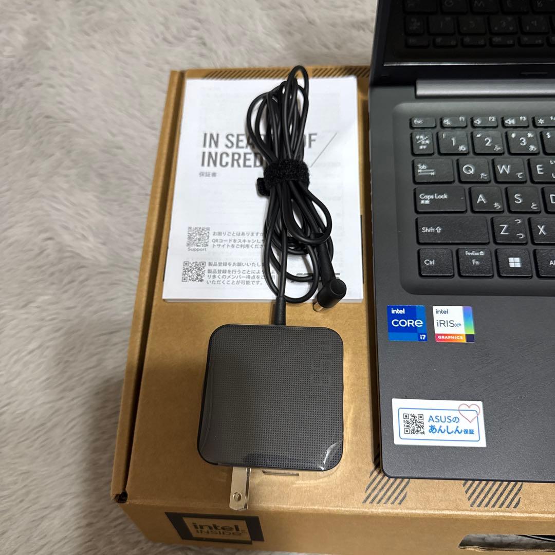 【超美品】ASUS Vivobook14 X1405Z Corei7 512GB