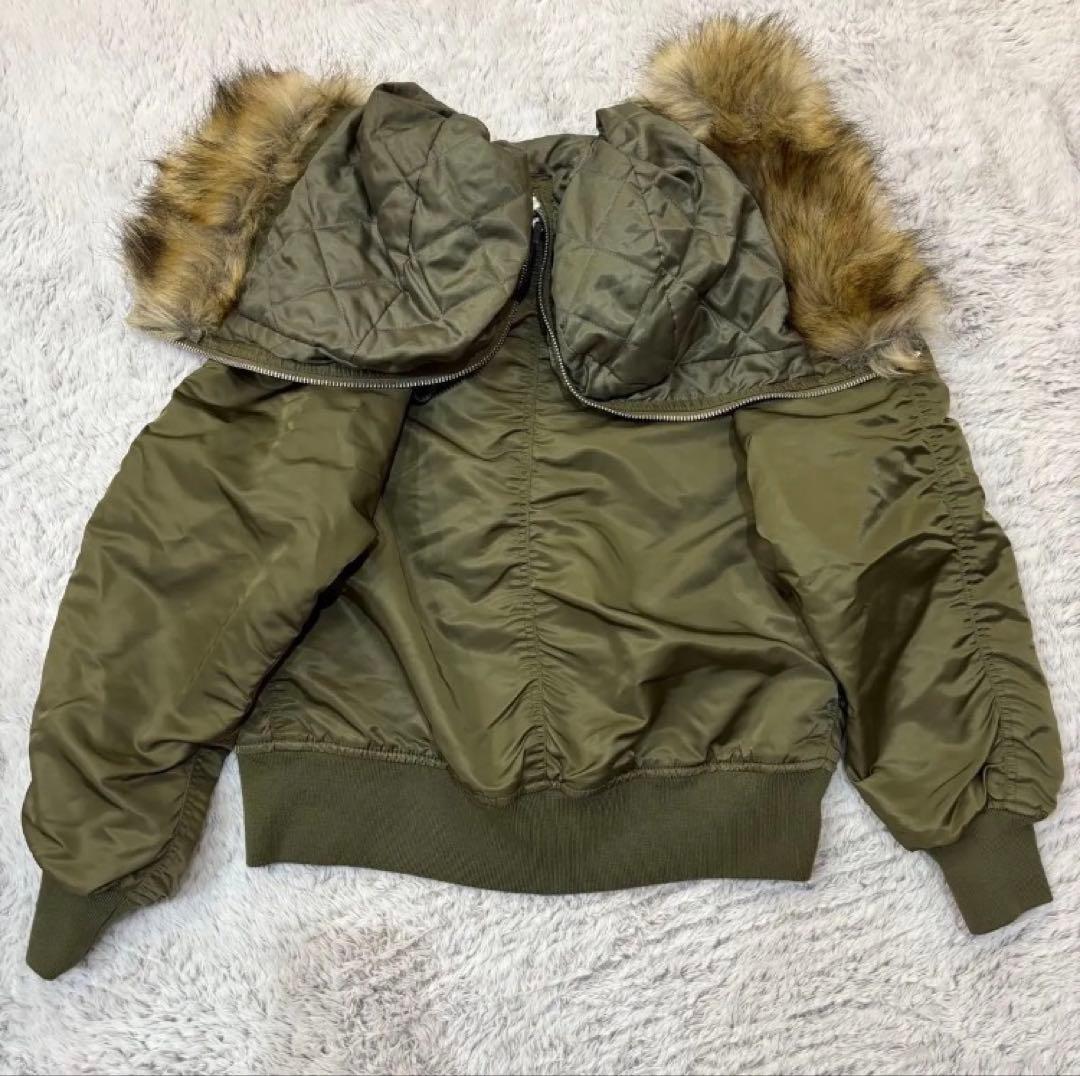 レア品　JEANASIS ジーナシス　 N-2B ミリタリー 短丈 カーキ