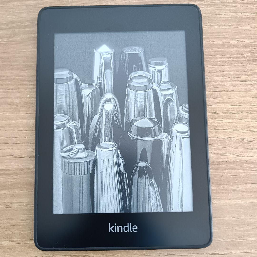 Kindle Paperwhite 8GB 第10世代 広告なし ケース３つ