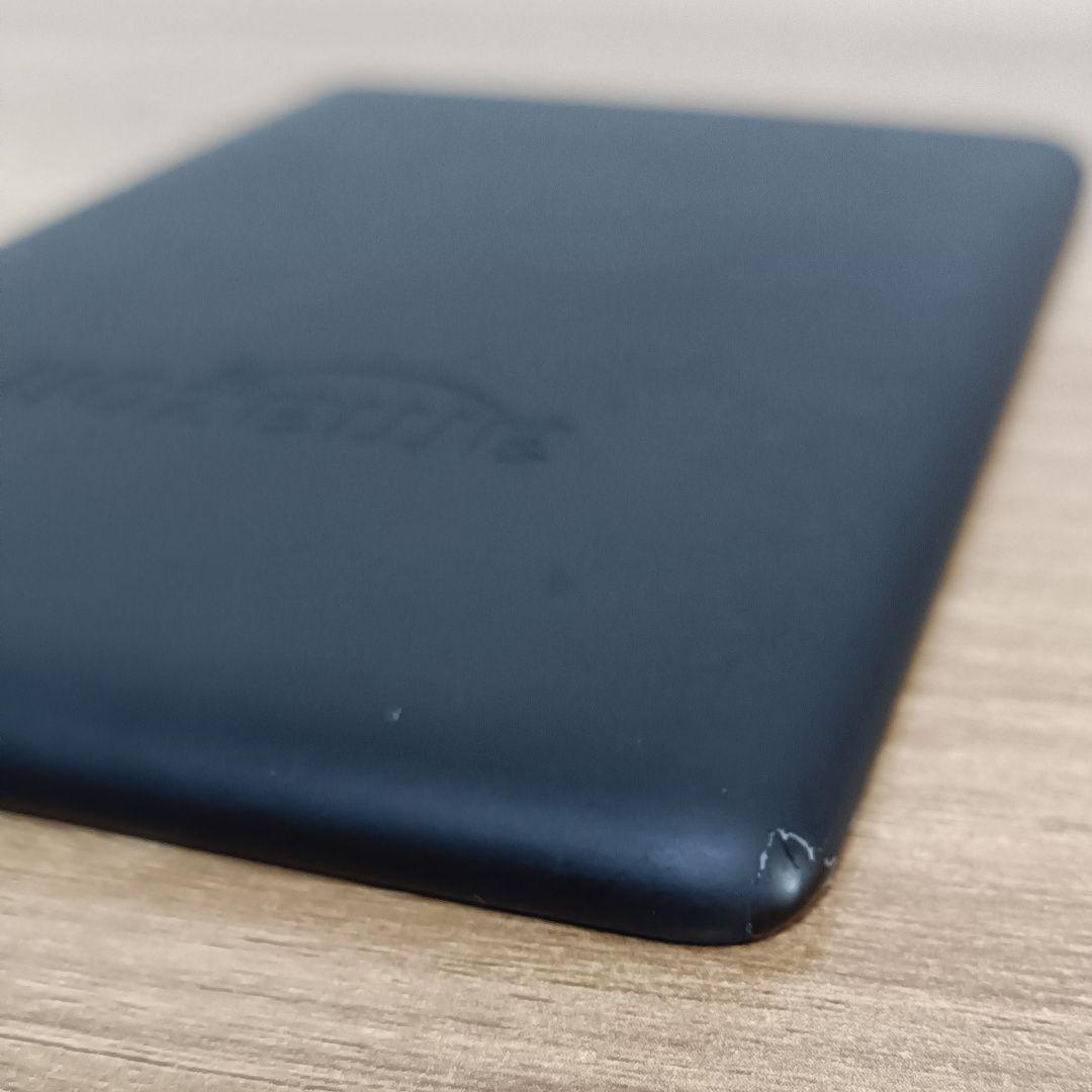 Kindle Paperwhite 8GB 第10世代 広告なし ケース３つ