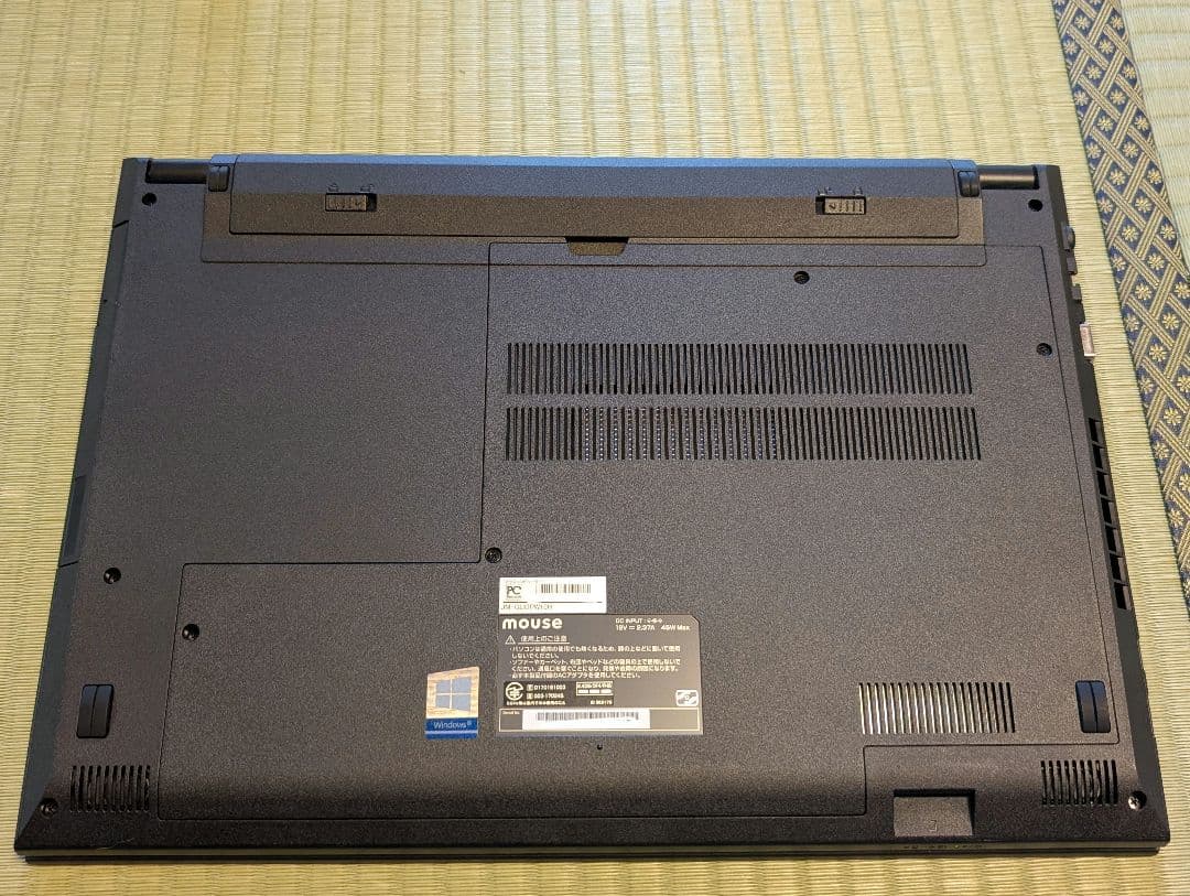 【極美品】mouse ノートPC / メモリ8GB / SSD 256GB