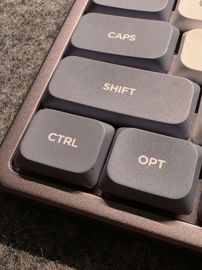 NuPhy AIR75 RGBバックライトキーボード