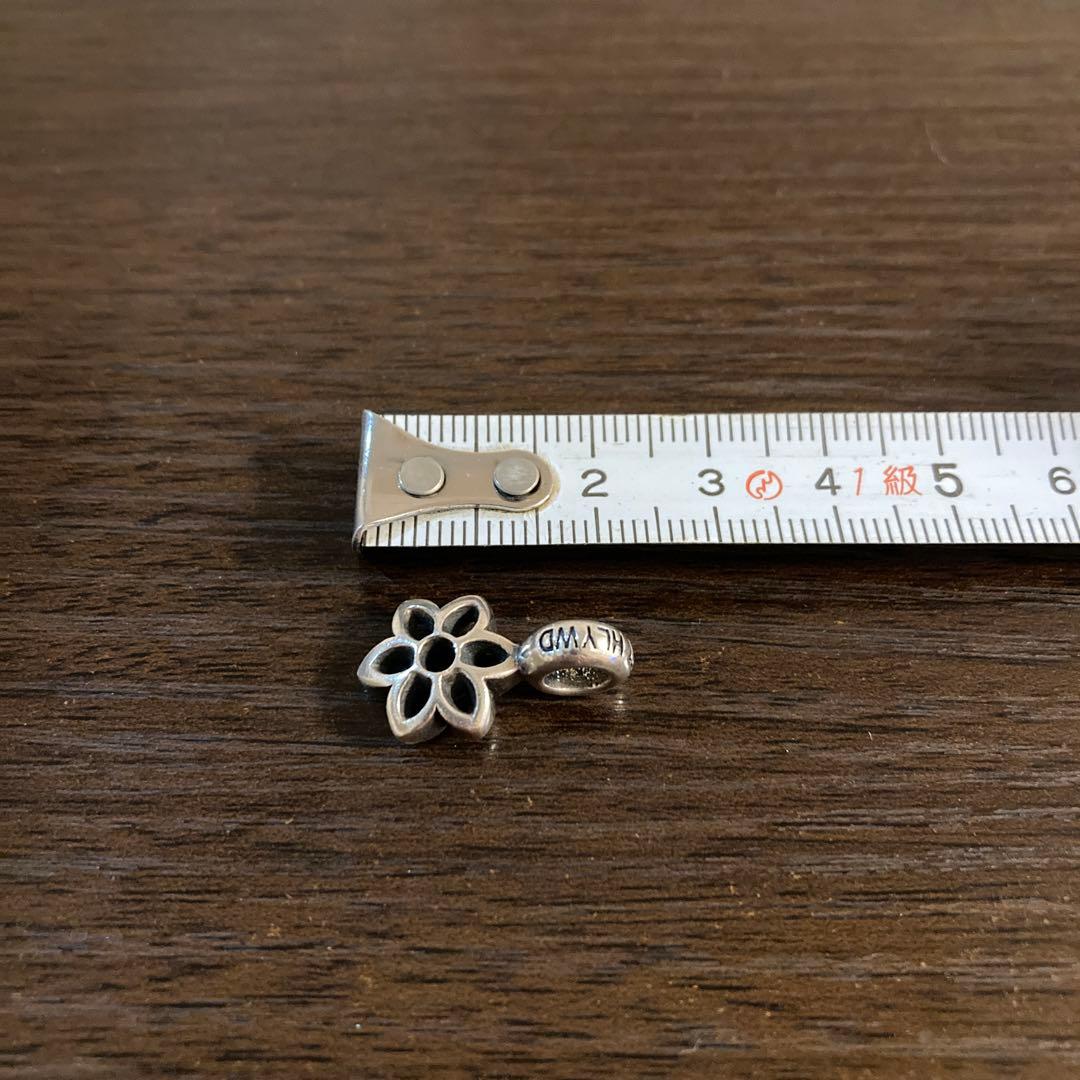 ロゼット ペンダント：Good Art HLYWD