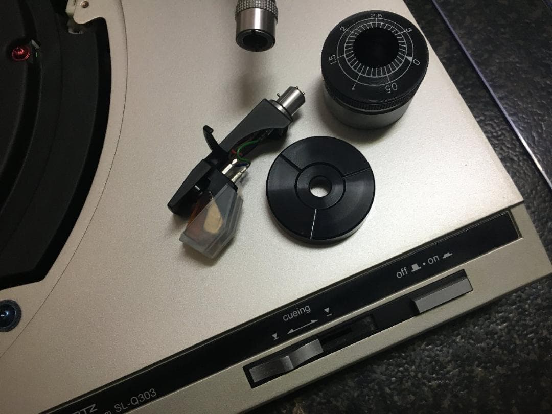 テクニクス 新同 長期保管品 QUARTZ SL-Q303 レコードプレイヤー