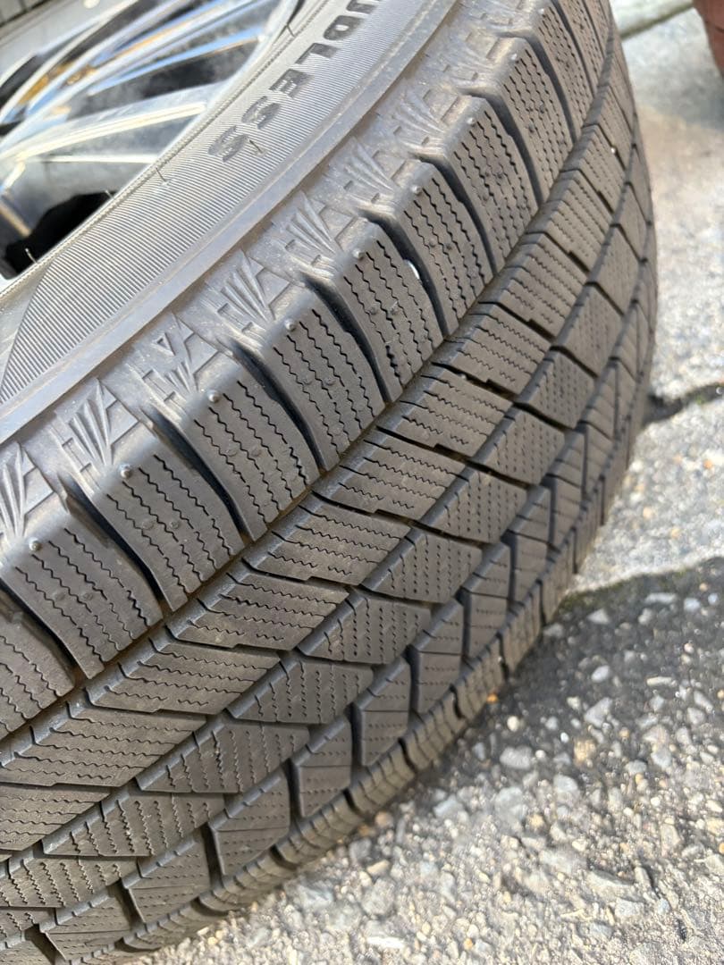 2024年製ブリザックスタッドレスタイヤ4本セットBALMINUM ホイール