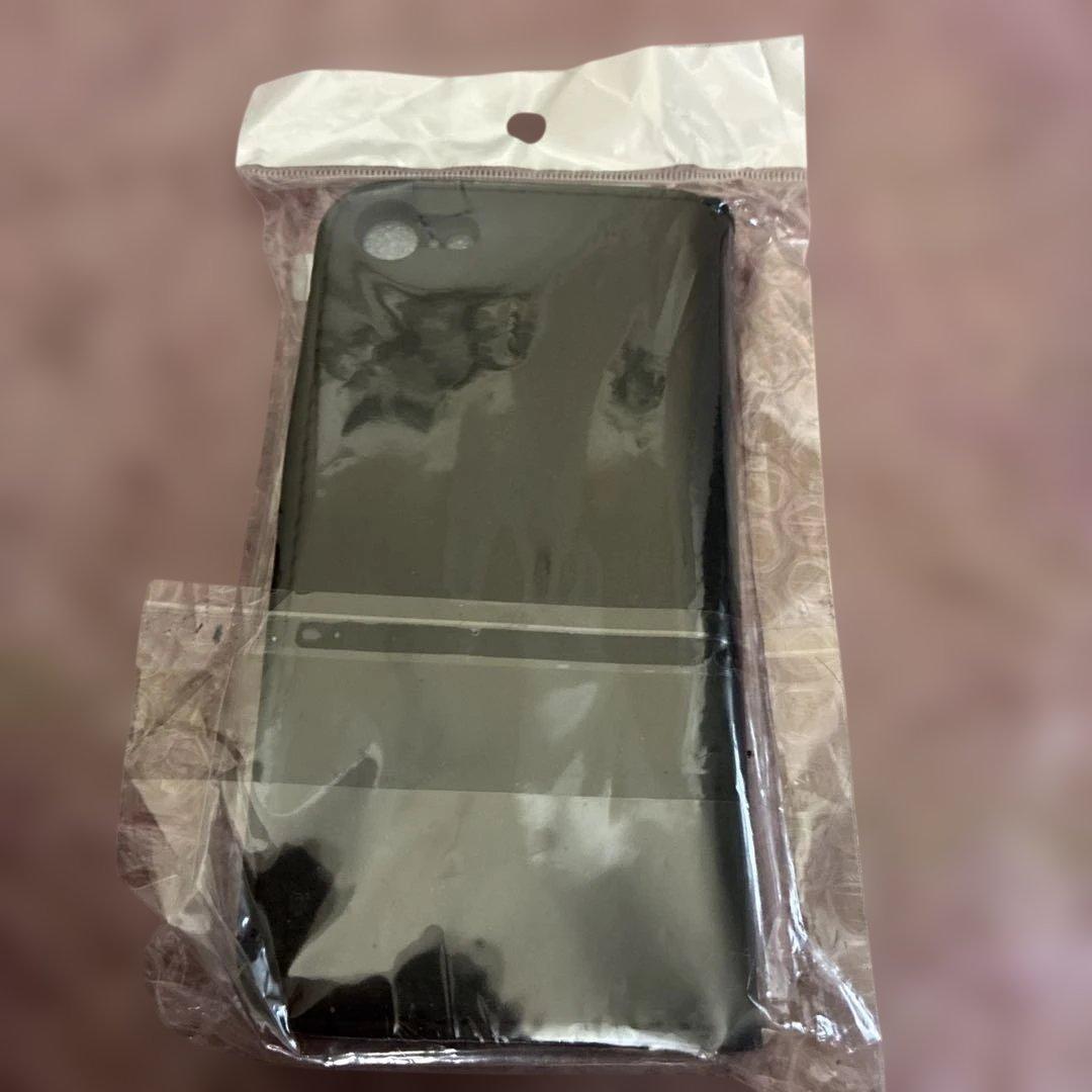 iPhone se2 ブラック　128ギガとオマケの箱、新品の手帳型ケース(黒)