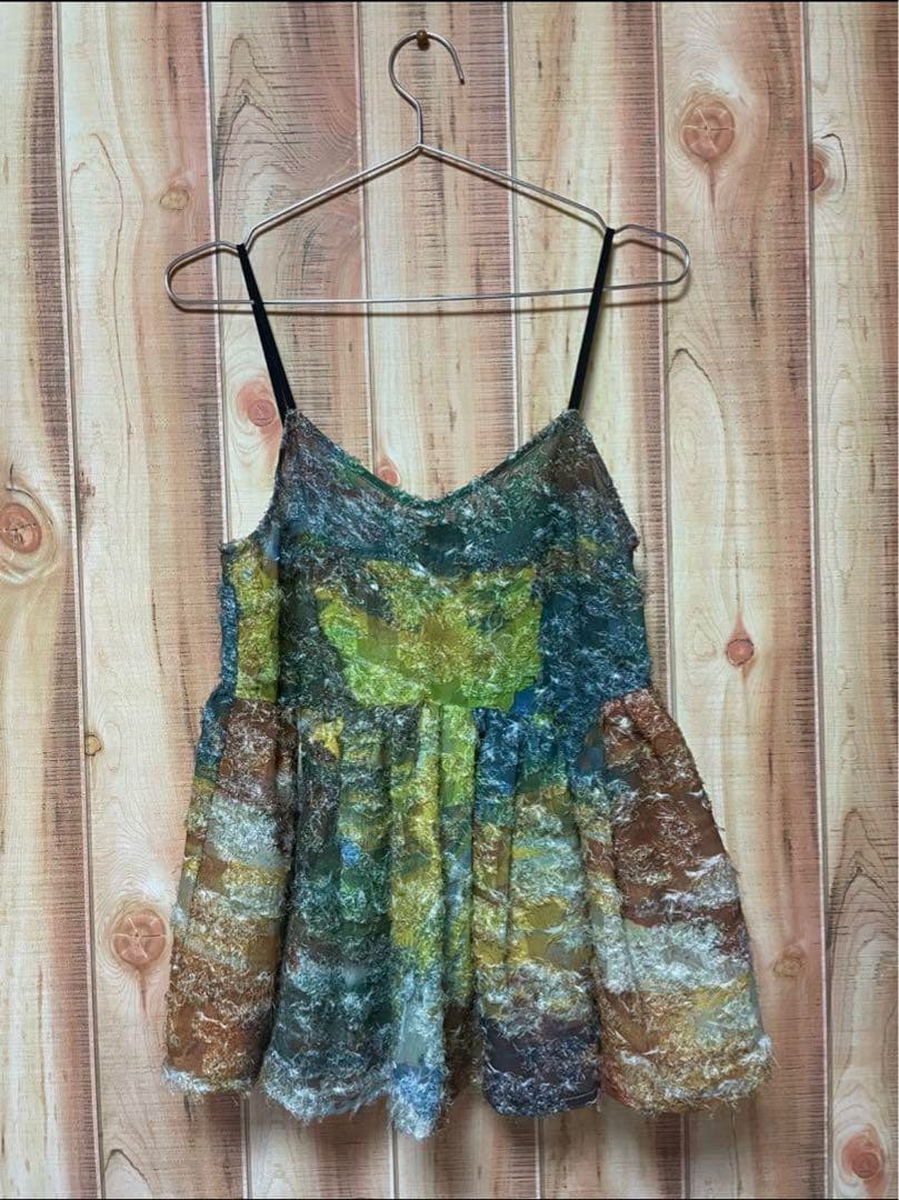 トップス MEDI RACHEL FLUFFY ART CAMISOLE