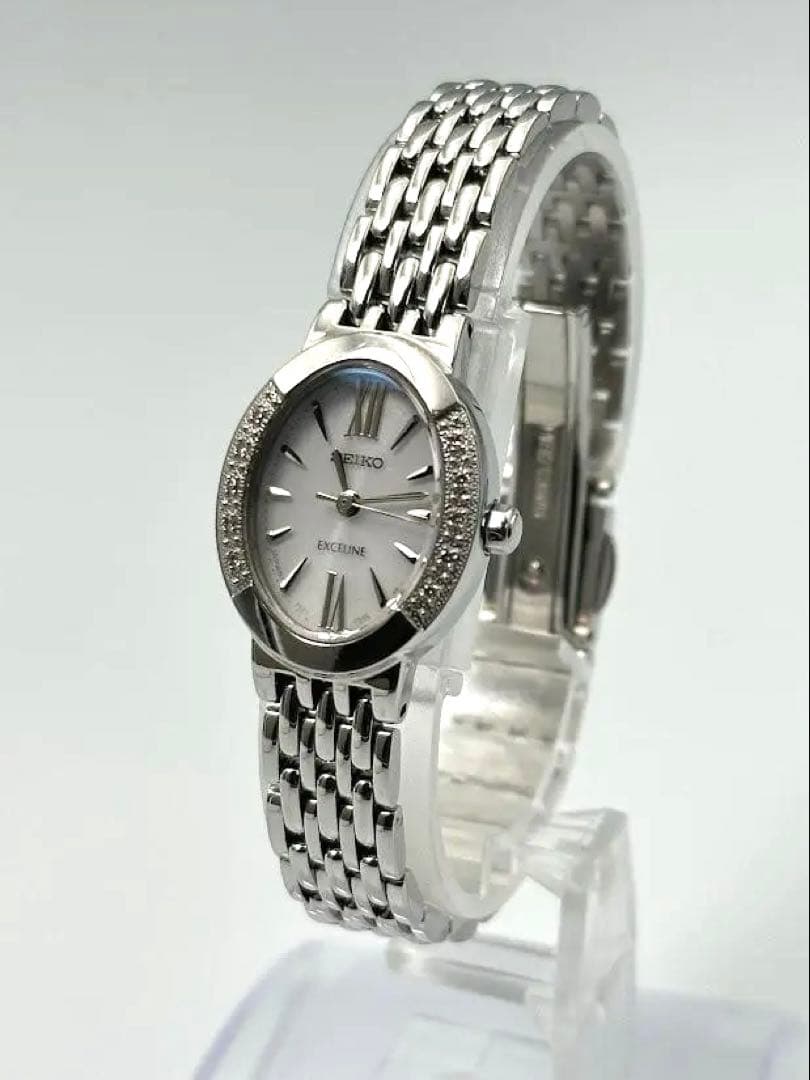 SEIKO エクセリーヌ V117-0AV0 腕時計 ソーラー オーバル 921