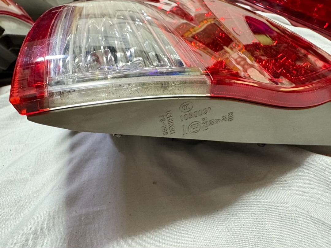 期間限定【TOYOTA】エスティマACR50W中期レッド/テールライト　セット