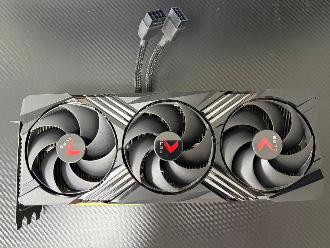 ピーエヌワイ GeForce RTX4070Ti 12GB