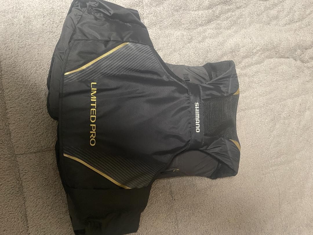 SHIMANO LIMITED PRO ライフジャケット L/XL ブラック/ゴ
