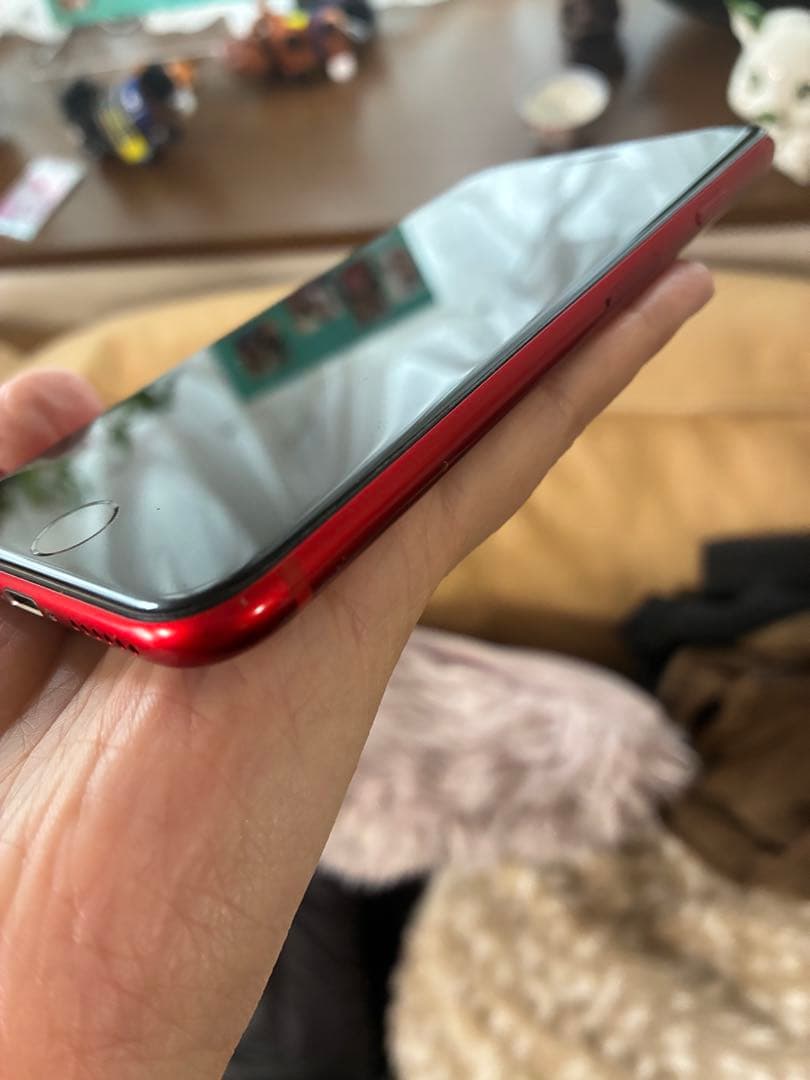 iPhone8 64gb レッド　バッテリー残77%