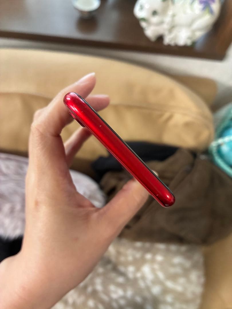 iPhone8 64gb レッド　バッテリー残77%