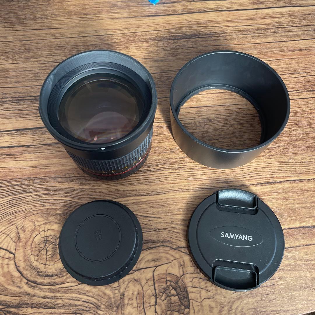 samyang サムヤン　85mm f1.4 canon EFマウント MF