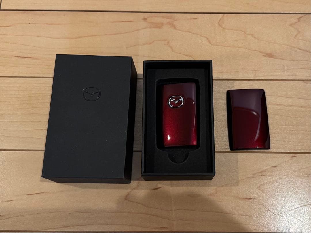マツダ純正NDロードスター35周年記念モデル用キーケース　アーティザンレッド