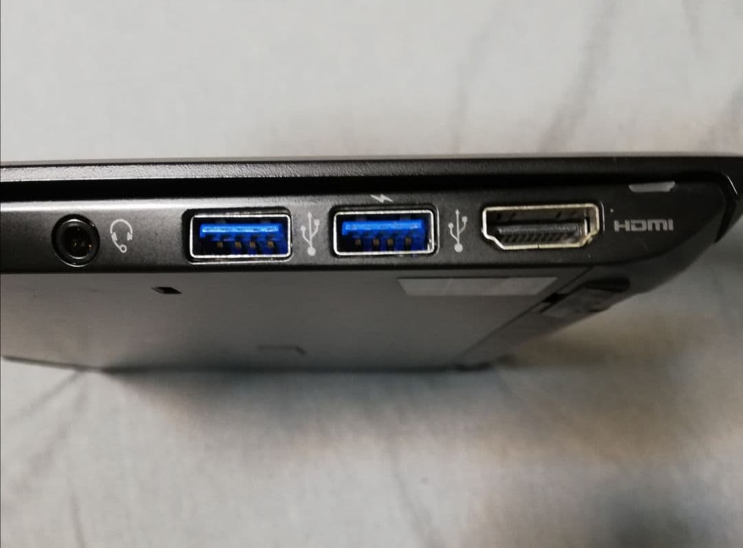 ②②SONY VAIO Pro11