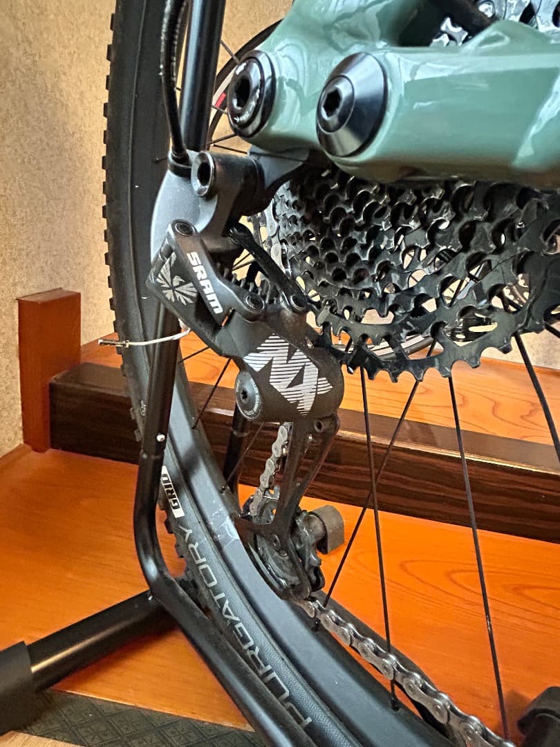 林Stumpjumper Alloy　MTBフルサス　29（サイズS3）