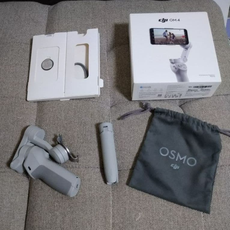 dji OM4 スマホスタビライザー スマホスタンド 自撮り棒 自動追尾 美品