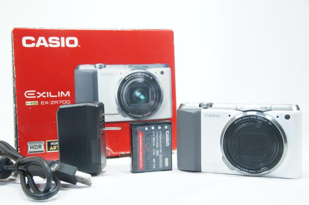 【極美品】 CASIO カシオ EXILIM EX-ZR700 デジタルカメラ