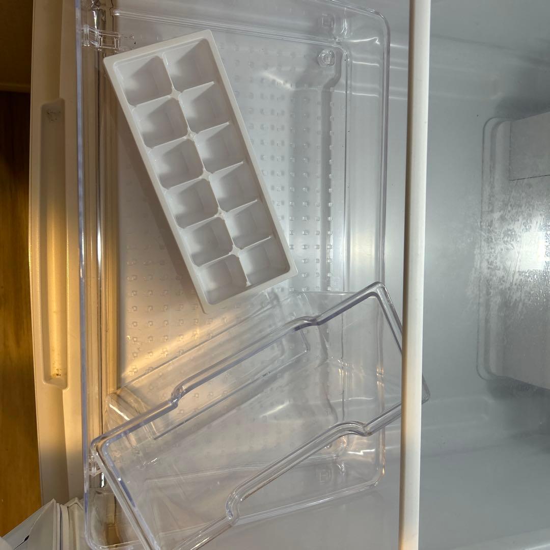 SHARP 冷凍冷蔵庫 SJ-D15G-W 152L 2021年製