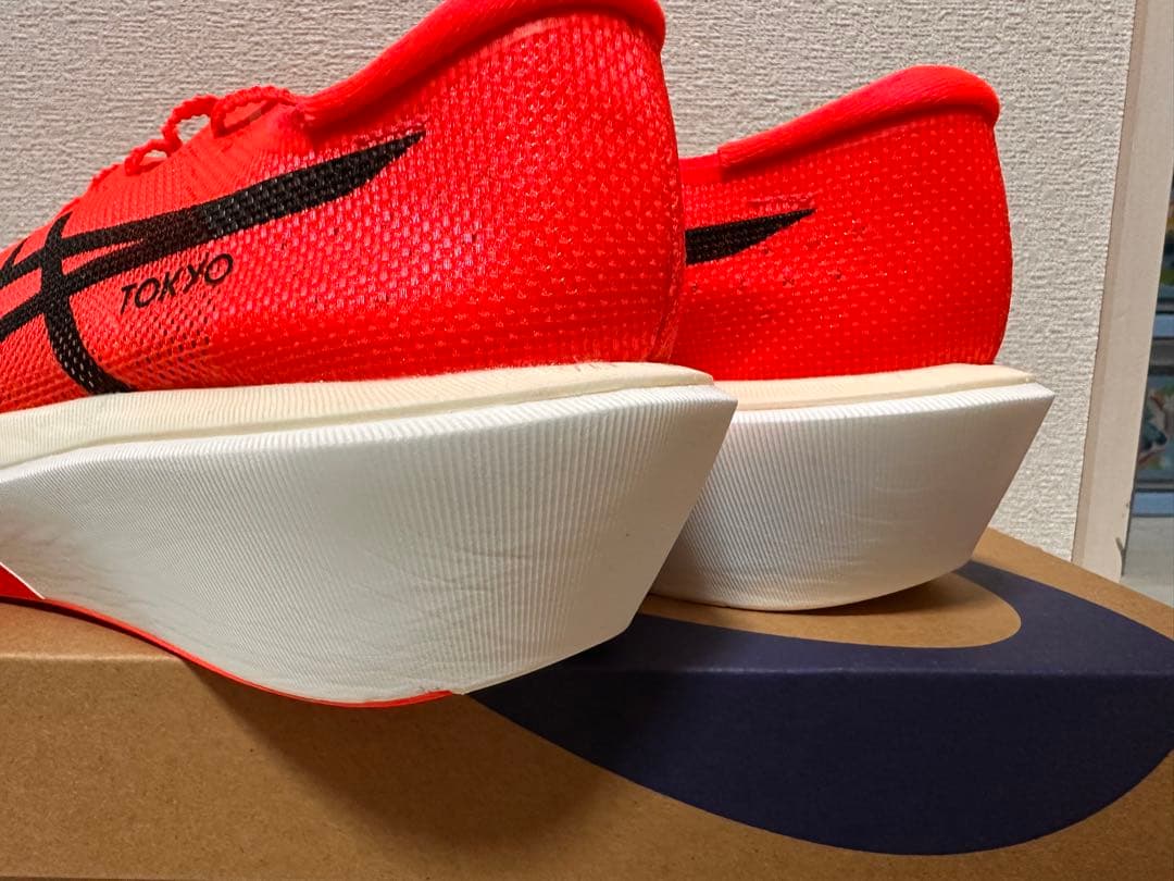 【新品未使用】ASICS SPEED SKY TOKYO 25.5cm