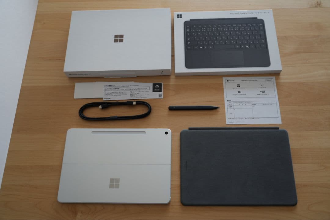 Microsoft Surface Pro 12インチ キーボードペン付保証残有