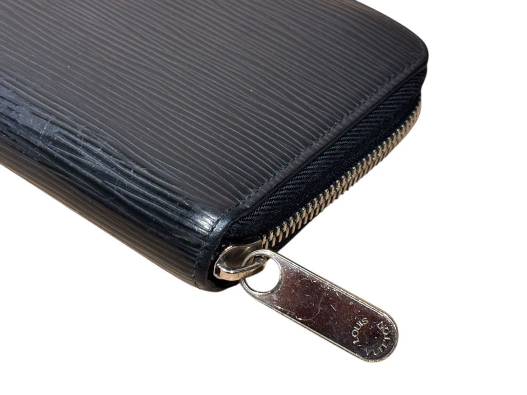 ルイヴィトン ジッピー ウォレット