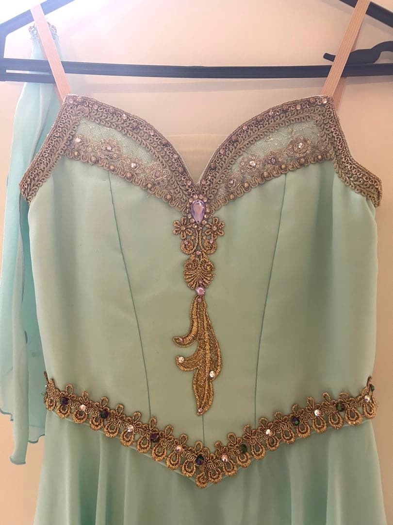 バレエ衣装　タリスマン　トレスピコ　155