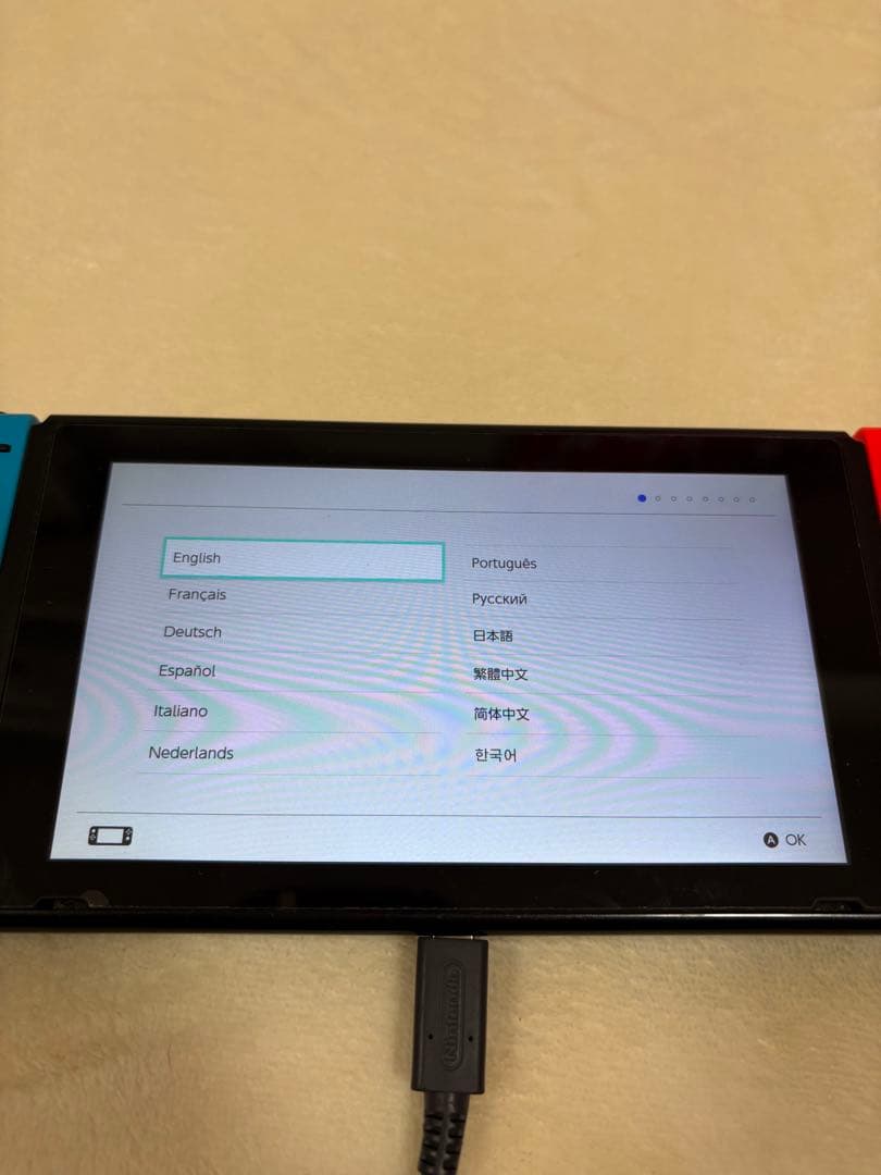 Nintendo Switch 本体＋ジョイコン2つ付き