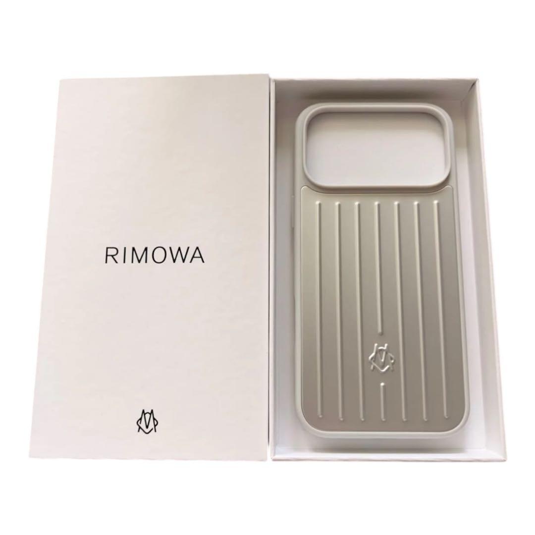 RIMOWA iPhone17Pro MagSafeケース シルバー